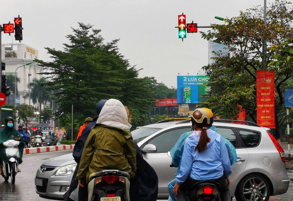 Làm gì để không bị phạt oan vì đèn giao thông lỗi?