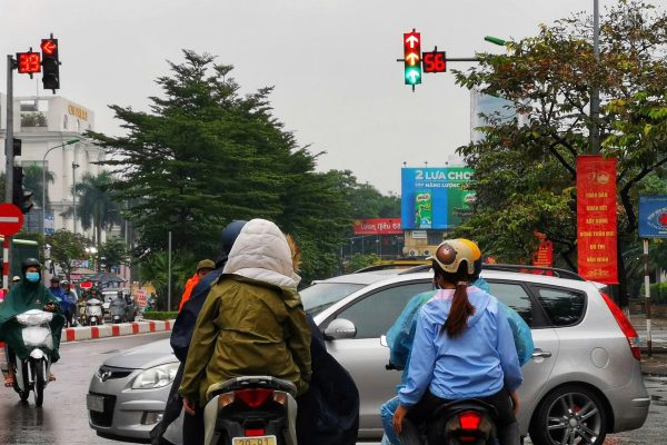 Làm gì để không bị phạt oan vì đèn giao thông lỗi?