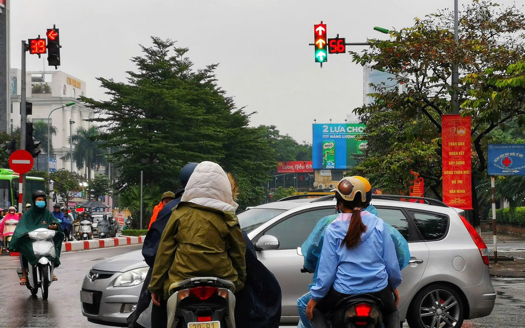 Làm gì để không bị phạt oan vì đèn giao thông lỗi?