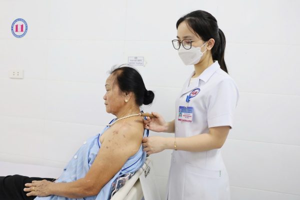 Người đàn ông hải phòng mắc zona thần kinh biến chứng nặng do chủ quan