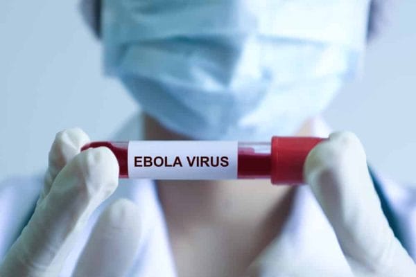 Tỉ lệ tử vong do Ebola có thể lên đến chín mươi phần trăm bộ y tế nêu triệu chứng