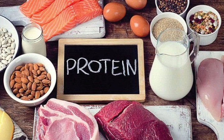 ăn thức ăn giàu protein để tăng cơ