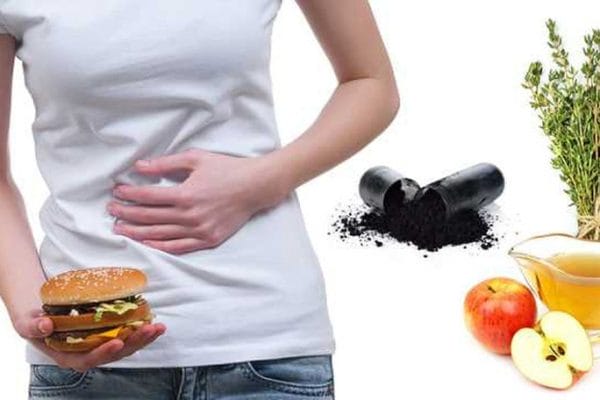 ngộ độc thực phẩm du lịch