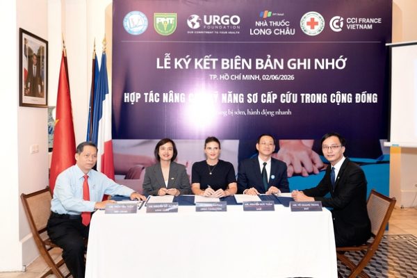 Hơn hai mươi hai ngàn dược sĩ Long Châu được đào tạo tình nguyện viên sơ cấp cứu
