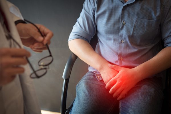 người đàn ông phát hiện ung thư hiếm gặp vùng kín vì tưởng viêm da