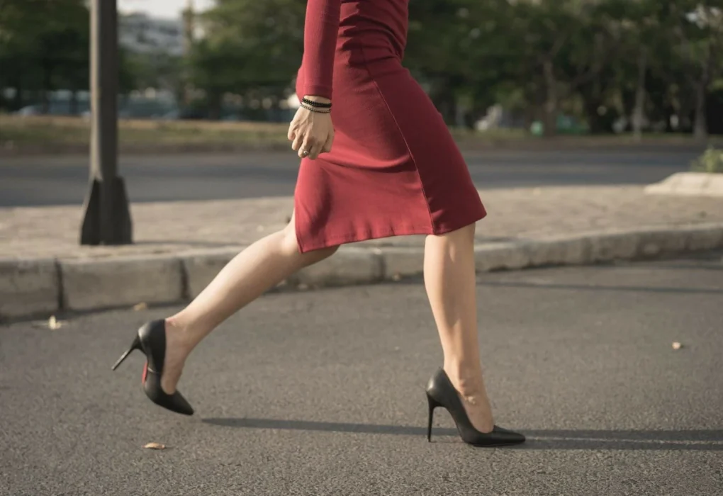 nguyên nhân gây lệch mông