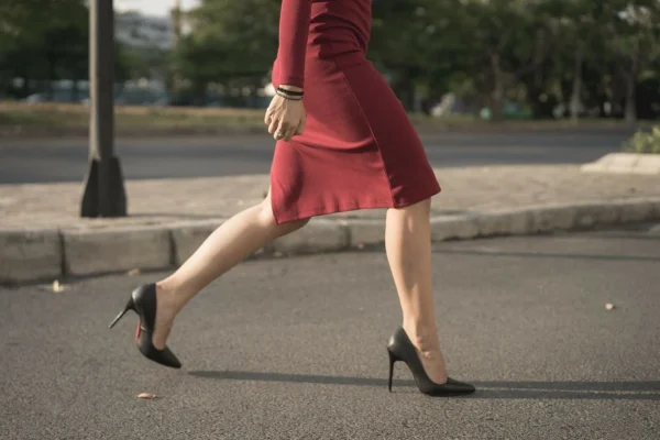 nguyên nhân gây lệch mông