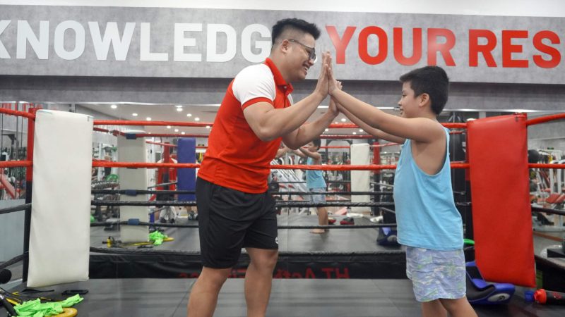 Có nên cho trẻ em tập gym sớm không? 3 tập gym cho trẻ em