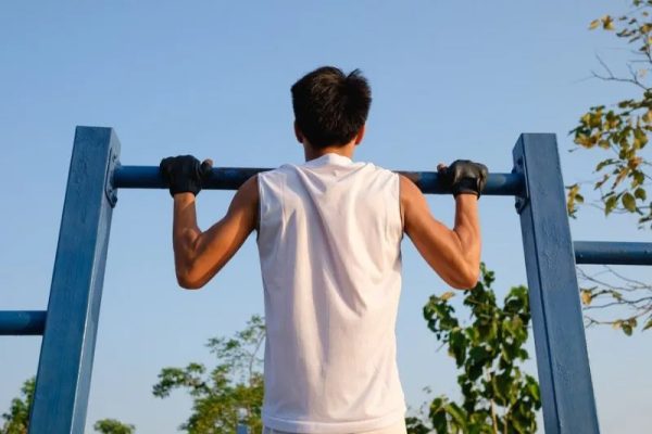 Cách chọn găng tay tập xà đơn được chia sẻ bởi HLV thể dục