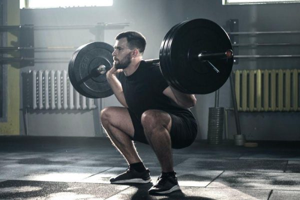 Hướng dẫn bài tập gánh tạ đòn đúng cách giảm chấn thương